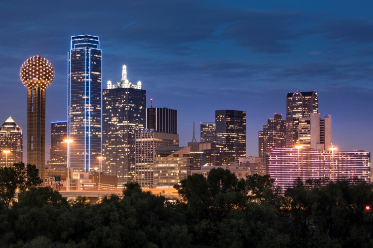 Houston skyline at night | Why AT&T Relies on the DMP Platform to Inform Wireless Network Planning